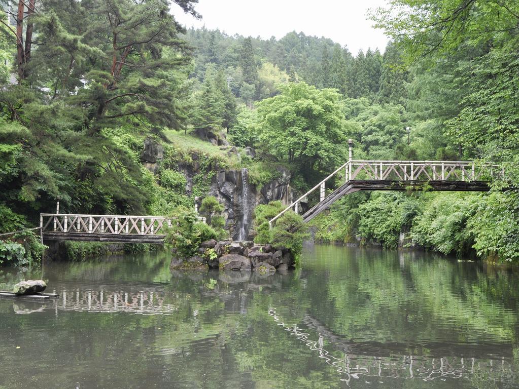 Hishino Onsen Tokiwakan Komoro Bagian luar foto