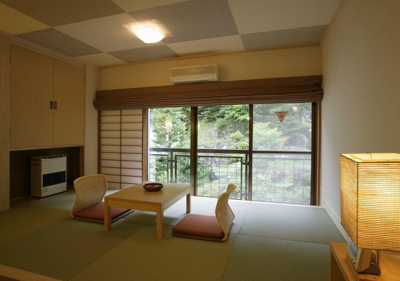 Hishino Onsen Tokiwakan Komoro Bagian luar foto
